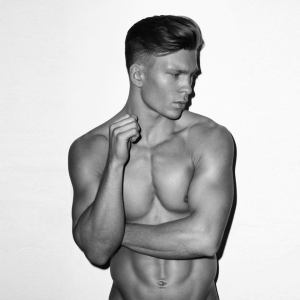 10608863_10152739163977152_1310490044_n